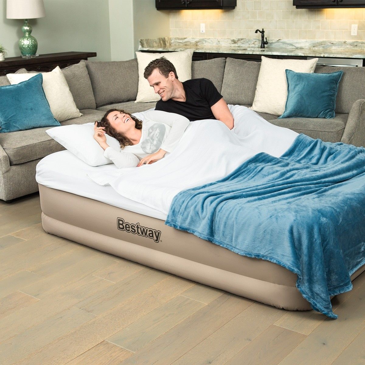 Bestway Queen Air Bed 51cm Inflatable Blow Up Mattress w/Builtin Pump