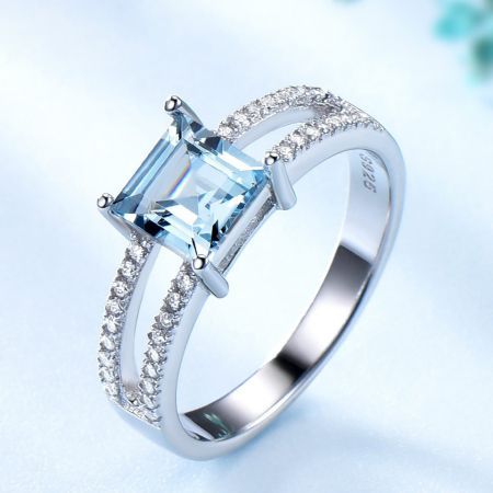 Sky Blue Gemstone Promising Engagement Wedding Ring in 925 Sterling Silver with Side Gems Decorated