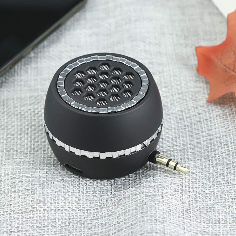 3W Mini Portable Line-in Speaker with Clear bass 3.5mm AUX Audio Interface, Plug and Play