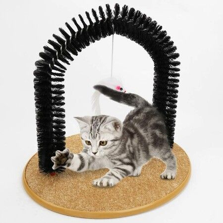 Comfortable Arch Cats Massager Pet Cat Itching Grooming Supplies Round Fleece Base Kitten Toy Scratching Device Brush for Pets