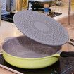 28cm Silicone Splatter Screen Pan Cover with Folding Handle for Frying Pan