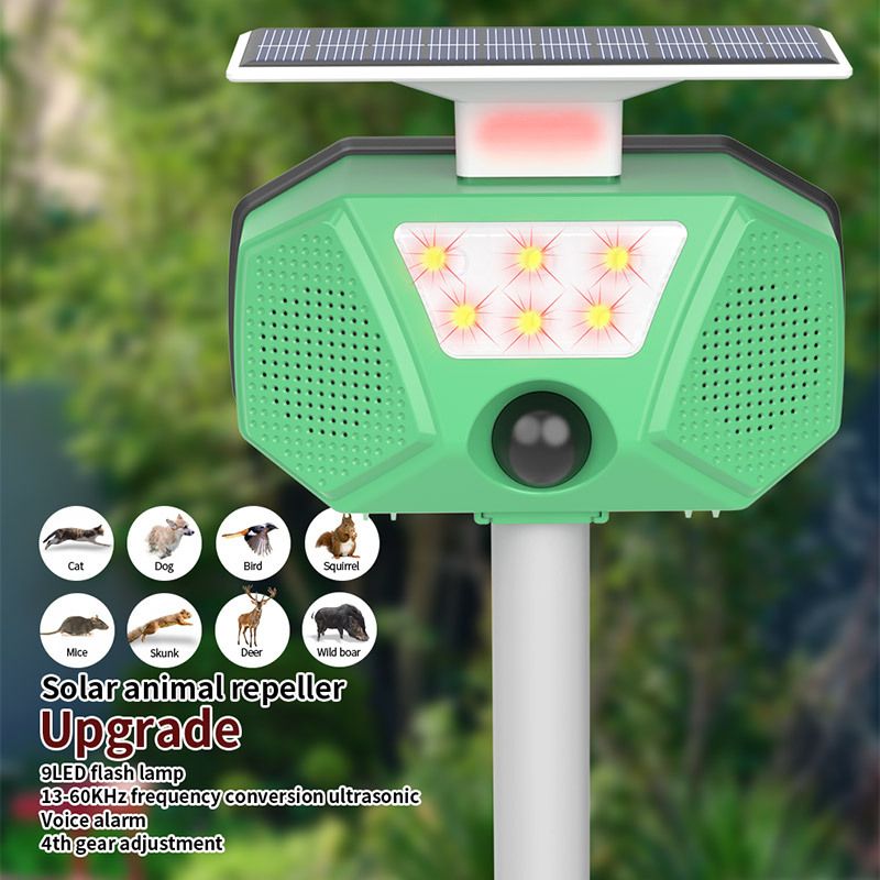 Ultrasonic Outdoor Solar Animal Repeller Waterproof With LED Flash Lamp Voice Alarm to Dirve Away for Cat Raccoon Deer