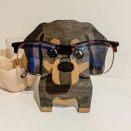 Pet Glasses Stand Cute Pet Wooden Ornaments for Desktop Decoration Artwork