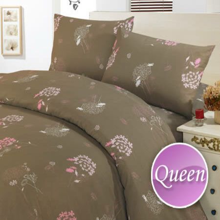 Queen Sized Bed Quilt Cover / Pillowcase Set - Classic Pink Flowers Design on Pale Brown 180TC