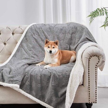 Dog Blankets Waterproof for Small Dogs Cat Blanket Washable Soft Plush Reversible Protector for Bed Couch Car Sofa(50*70cm-Grey)