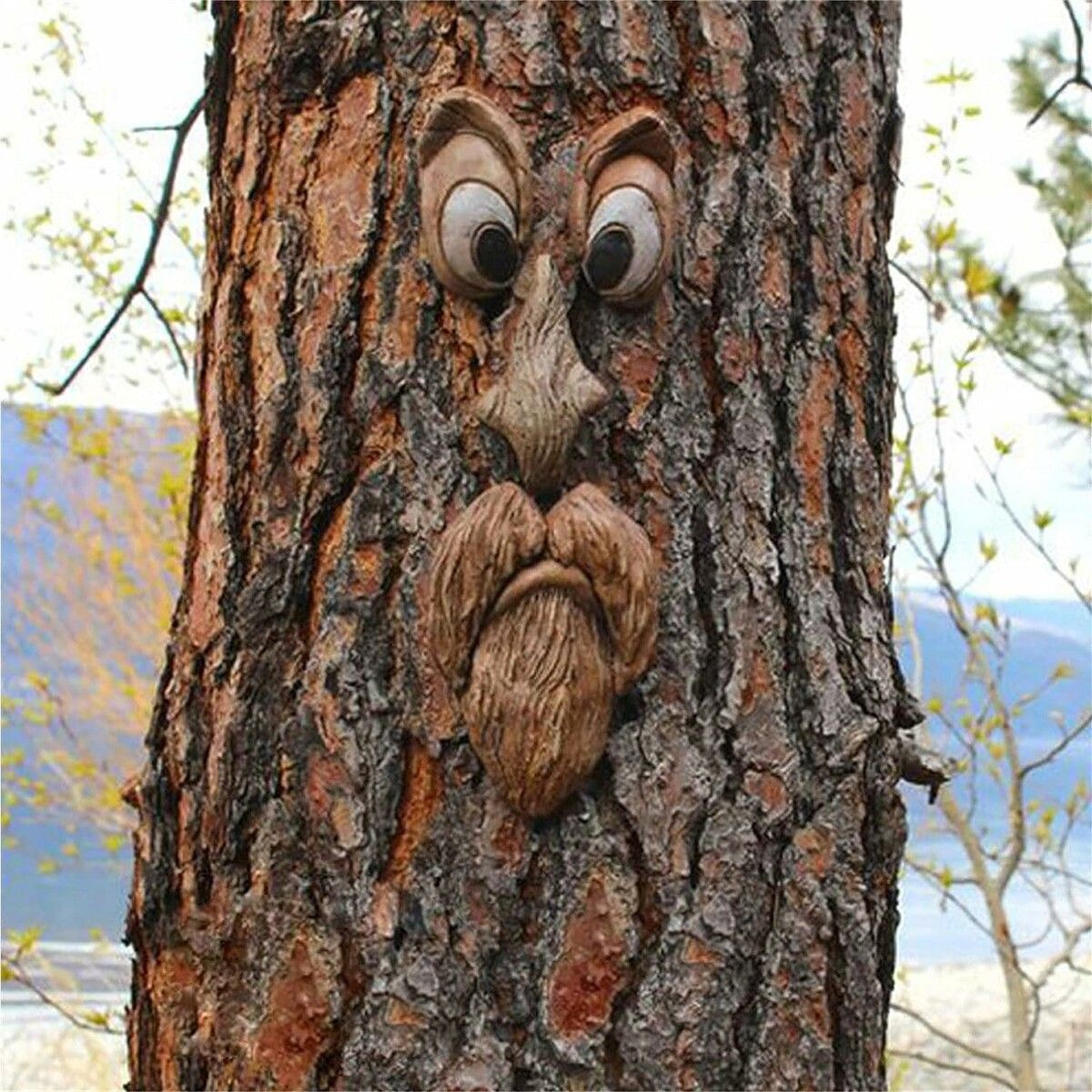 Old Man Tree Faces Decor Outdoor, Tree Hugger Sculpture Yard Art Garden Decorations for Halloween Easter