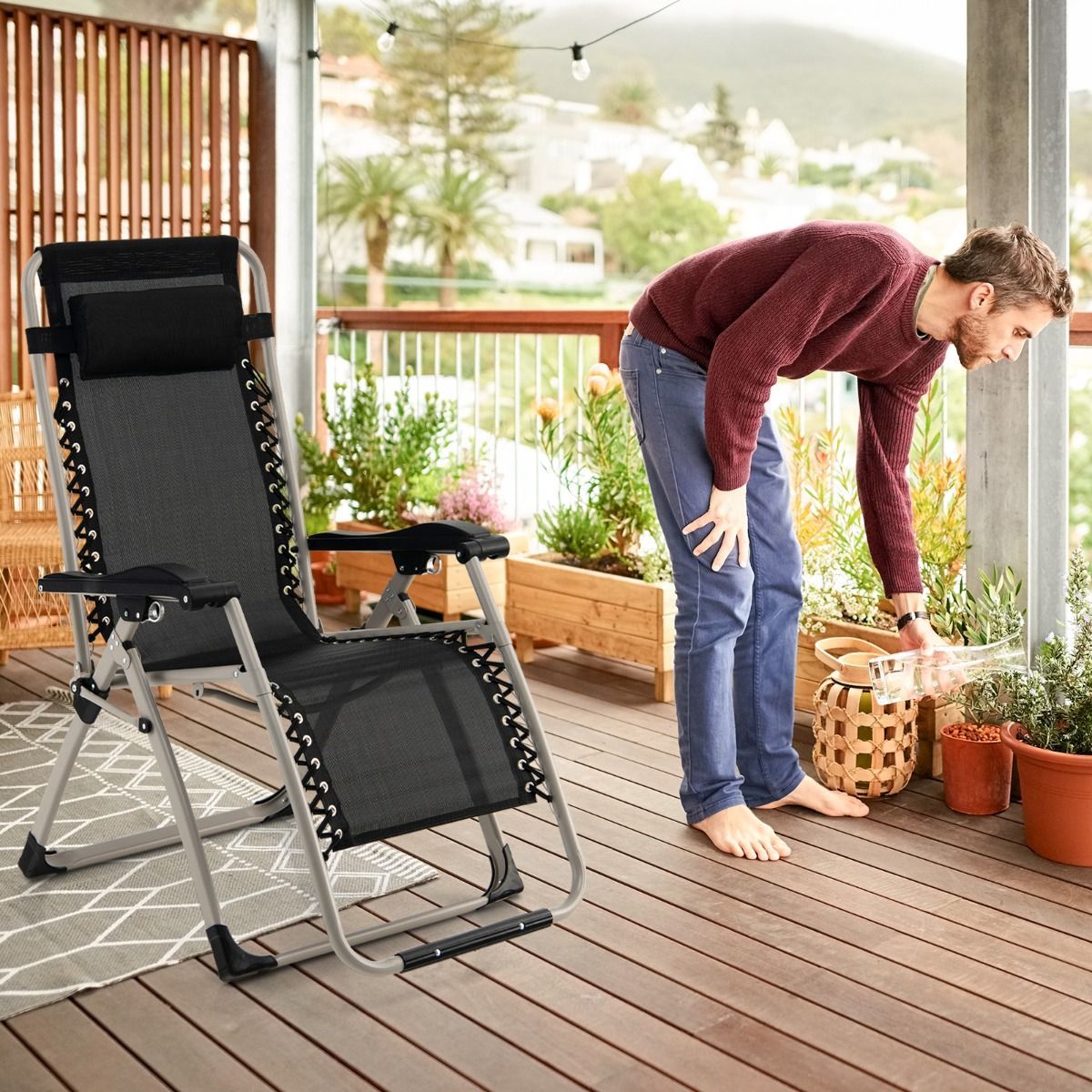 Folding Zero Gravity Lounge Chair with Removable Headrest