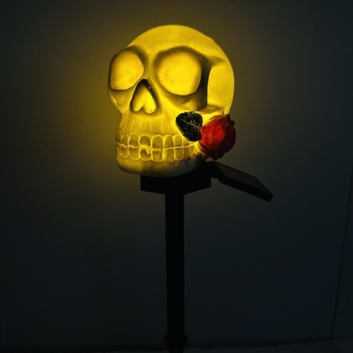 Halloween Skull Pathway Lights, Garden Stake Lights Halloween Outdoor Decorations, Waterproof  3D LED Skull Halloween Decor for Yard Porch Lawn Pathway Garden