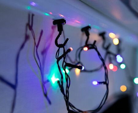 Stockholm Christmas Lights Magnetic Gutter Hooks 10pc SML 16x35mm Strong Grip on All Metal Surfaces Great for Curtain Net and Icicle Lights
