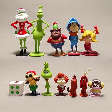 Whoville Miser 12 Piece Playset Featuring Cindy Lou Who, Max and Other Whoville Figures