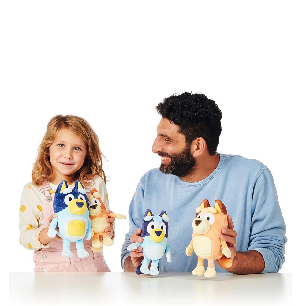 Bluey Heeler Family Plush Set-28cm Bluey, Bingo, Bandit & Chilli 4 Collectible Figures, Soft and cuddly plush material