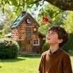 Bird Houses for Outside Real Wood-Look Resin Bird House with Hanging Chain Waterproof Durable Forest Birdhouses