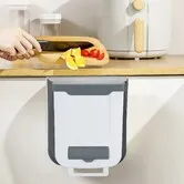 Collapsible Kitchen Bin, 10L Foldable Food Waste Caddy for Kitchen Cabinet Door Under Sink, Plastic Garbage Can Compost Can Wall Mounted Bin (White)