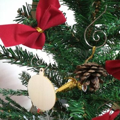 120 Pack Metal Gold Ornament Hooks for Hanging Christmas Tree  Decorations,Swirl Hook Hanger 