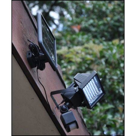 60 LED Ultra Bright Solar Light Motion Detection Sensor Security Garden Flood