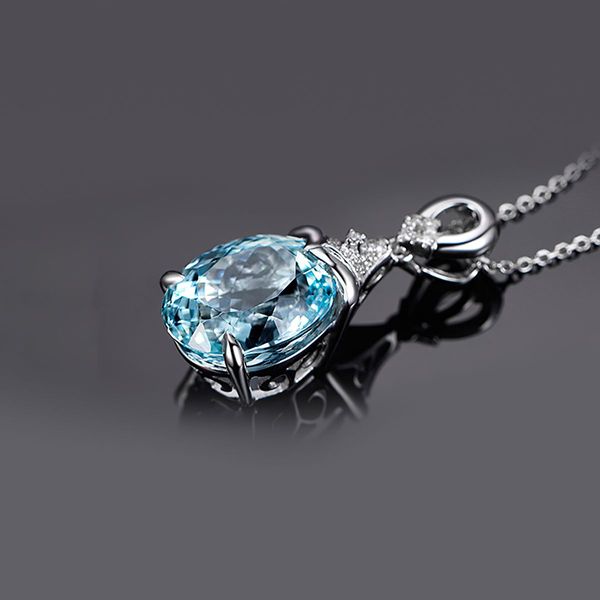 Sky Blue Topaz Faceted Oval Cut Stone Pendant Necklace