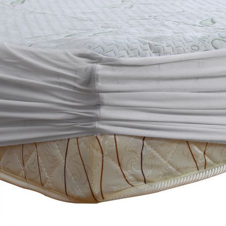 DreamZ  Queen Fully Fitted Waterproof Breathable Bamboo Mattress Protector