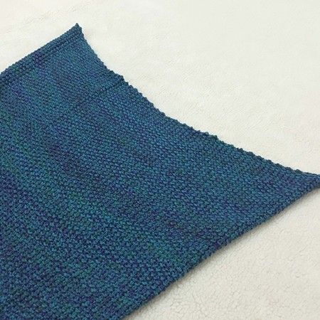 Artist Playfully Redesigns Cozy Mermaid Tails Knitted Blankets and Throws