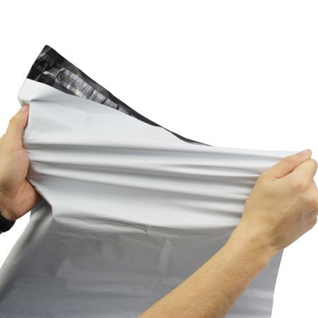 100x Poly Post Mailer Plastic Satchel Self Sealing Courier Mail Posting Bags