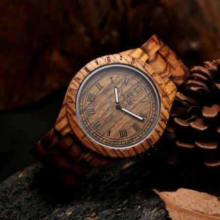 Unique Wooden Watches Walnut Quartz Watches Fashion Natural Roman Numeral Wood Watch