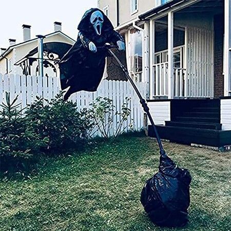 Scream Scare Crow Halloween Scarecrow Scarecrow Hanging Scary Screaming Scarecrow Decoration Outside The Courtyard