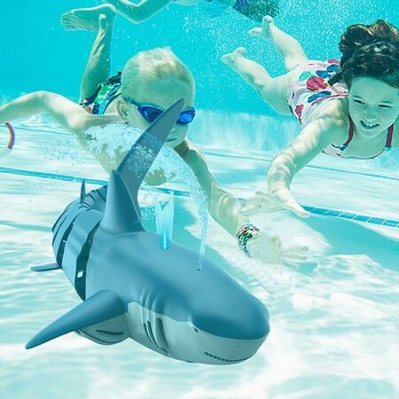 2021 Newest 2.4Ghz Funny Remote Control Shark Underwater Simulation Fish Animals Robots Bath Tub Pool Electric Toys For Kids COL BLUE