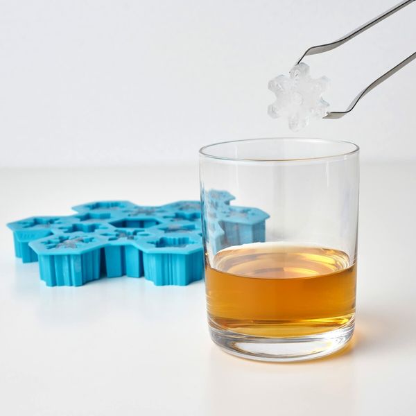 Snowflake SIlicone Ice Cube Tray, Novelty Ice Mold, Large Ice Cube Mold, Makes 12 Ice Cubes, Snow Ice Tray, Blue