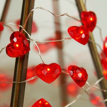 Red Heart Shape Valentine's Day Decoration String Lights 4m 40 LED Glowing Fairy Lights with Remote and Battery Box for DIY Wedding Indoor Party outdoor