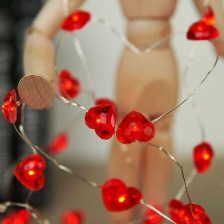 Red Heart Shape Valentine's Day Decoration String Lights 4m 40 LED Glowing Fairy Lights with Remote and Battery Box for DIY Wedding Indoor Party outdoor