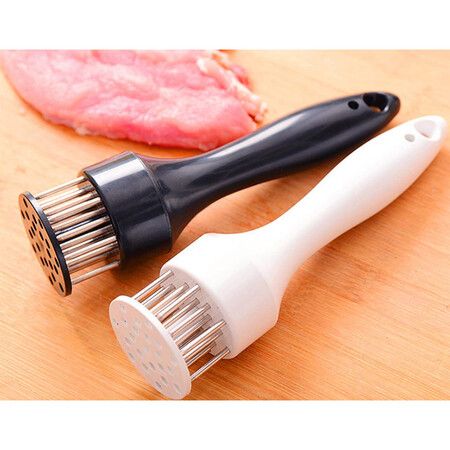 Perfect Kitchen Tool Handheld Noiseless Meat Beater Suitable for Mincing, Pork Chop Chop, Chicken Lamp, Beef Steak White