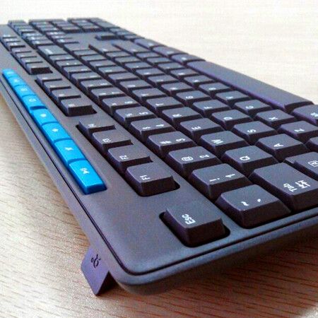 Wireless Combo MK270 Keyboard and Mouse, Black and Blue