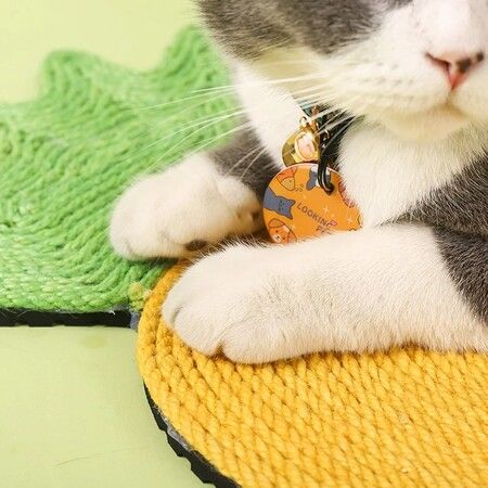 Sisal Scratch Mat for Cats, Dust and Scratch Protector, Abrasion Resistant,Pineapple shape