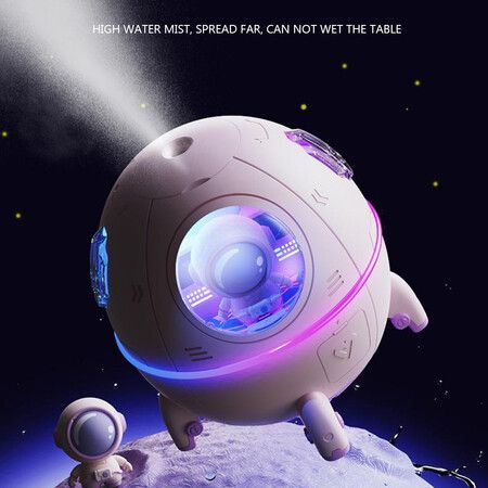 Astronaut Air Humidifier Electric Ultrasonic Aroma Essential Oil Diffuser Colorful LED Light  Mist Sprayer Gifts Color White