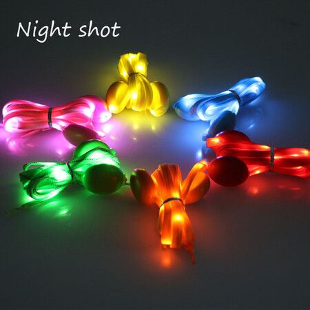 1 Pair LED Luminous Shoelaces Various Colours Glowing Sport Shoe Laces Flash Light Flat Sneakers Canvas Shoe Strings Party Decor Color Red