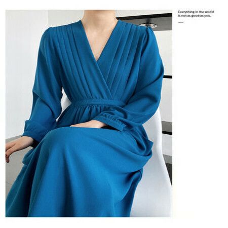 2023 New French-style Long Sleeve Pleated Dress Gentle V-neck Gathered Waist Pleated Dress