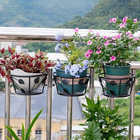 Leaves Small Flower Baskets Iron Railings Potted Racks Hanging Windowsill Green Rose Wall Hanger