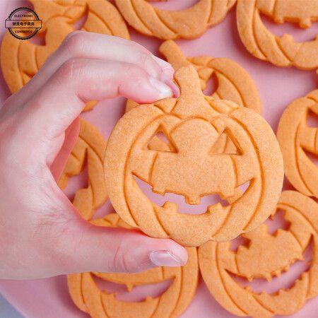 1 Set Pumpkin Stamp Cookie Cutter  Halloween Clay Cutters Biscuit and Sandwich Cutters  Food Grade for Cake