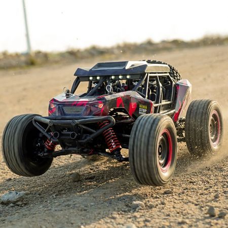 JJRC Q141 1/16 2.4G 4WD Off Road High Speed RC Car Racing Desert Electric Vehicle Models w/ LED lightBlack