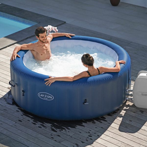 Bestway Lay Z Spa Hot Tub 4 Person Inflatable Massage Bathtub Pool Outdoor Portable Heated Water Station Round Top Cover 1.96mx71cm