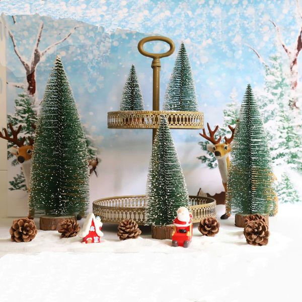 Bottle Brush Christmas Trees Mini Christmas Trees Small Christmas Trees Mini Pine Trees Desktop Miniature Christmas Trees with Snow and Wooden Base for Crafting Decorations (Tree Green 4pcs)