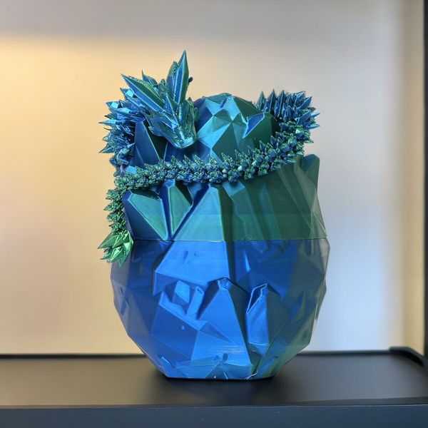 3D Printed Dragon in Egg,Full Articulated Crystal Dragon with Dragon Egg,Home Decor Executive Desk Toys,Office Decor(Blue And Green)