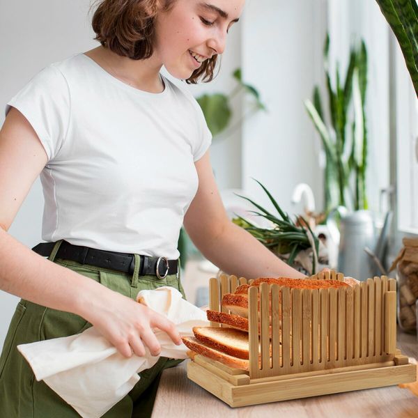 Bamboo Bread Slicer for Homemade Bread,foldable adjustable Slicing width with sturdy bamboo cutting board,cutting bagels or even slices of bread becomes easy