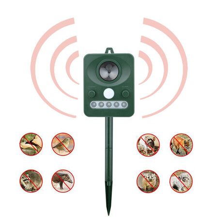 Solar Animal Repeller with Motion Sensor,Outdoor Solar Ultrasonic Animal Repeller Lights Flash Bird Repeller