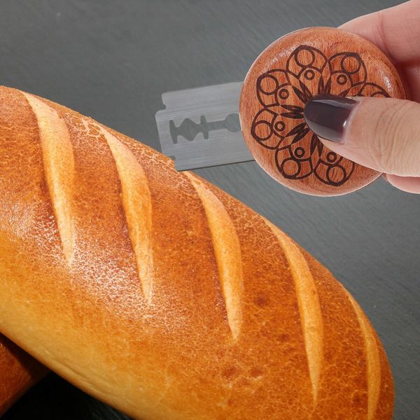 UFO Bread Lame UFO Bread Scoring Knife Tool- Baking Lame Bread Tool French Bread Scorer Scoring Cutter Razor Bread Slasher Tool Bread Lame Cutter for Bread Bakers