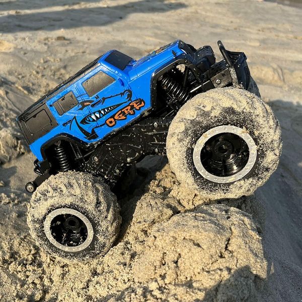 1:16 RC Pick-up Car Truck Toys Remote Control Cars Body Waterproofing Suitable for All Terrain 4WD Off-Road Car Gifts Presents for Boys/Girls Ages 3+ (Blue)