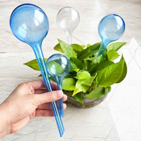 Plant Watering Globes,10pcs Plastic Plant Automatic Water Bulbs Flower Self Feeder Balls Irrigation Device Auto Waterer Planter Insert Stakes for Indoor Outdoor Garden Potted While Away on Vacation