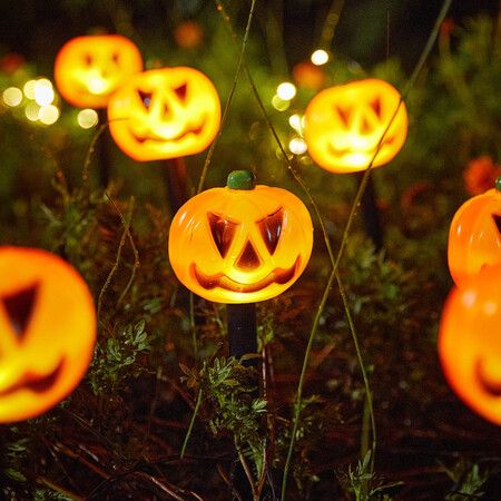 Halloween Solar Pumpkin Lights  Pathway Light Outdoor Light Up Pumpkins Stake Lights Halloween Decor for Yard Porch Lawn Pathway Garden