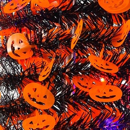 1.5m Purple Tinsel Pop Up Halloween Christmas Tree with  LED Lights Built  Pumpkin Ornaments Indoor Decoration (Orange)