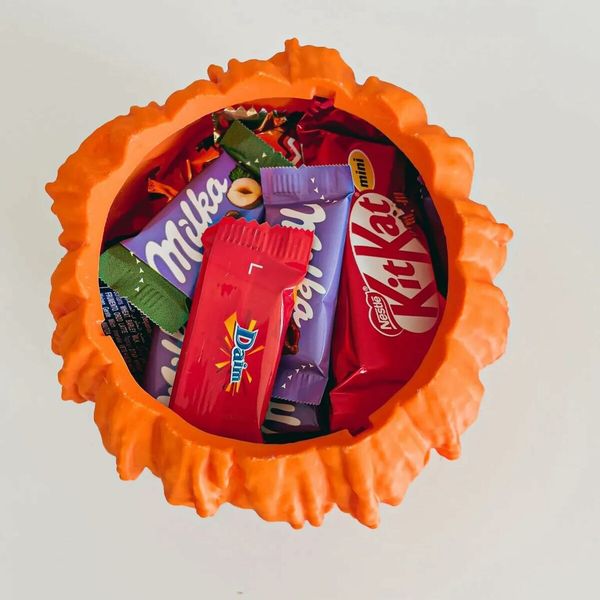 Melting Halloween Pumpkin Candy Bowl, High Capacity Halloween Pumpkin Bowl with Lid Reusable Spooky Halloween Pumpkin Party Home Decor