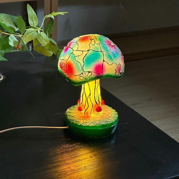 15CM Mushroom Lamp, Colorful Mushroom Table Lamp, New Resin Plant Series Table Lamp